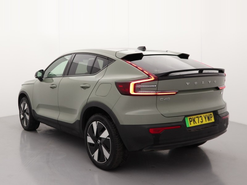 2023 (73) VOLVO C40 175kW Recharge Plus 69kWh 5dr Auto *VAT QUALIFYING* 4147343