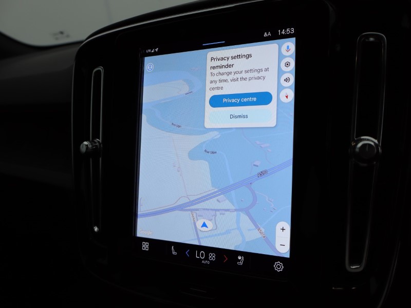 2023 (73) VOLVO C40 175kW Recharge Plus 69kWh 5dr Auto *VAT QUALIFYING* 4147384