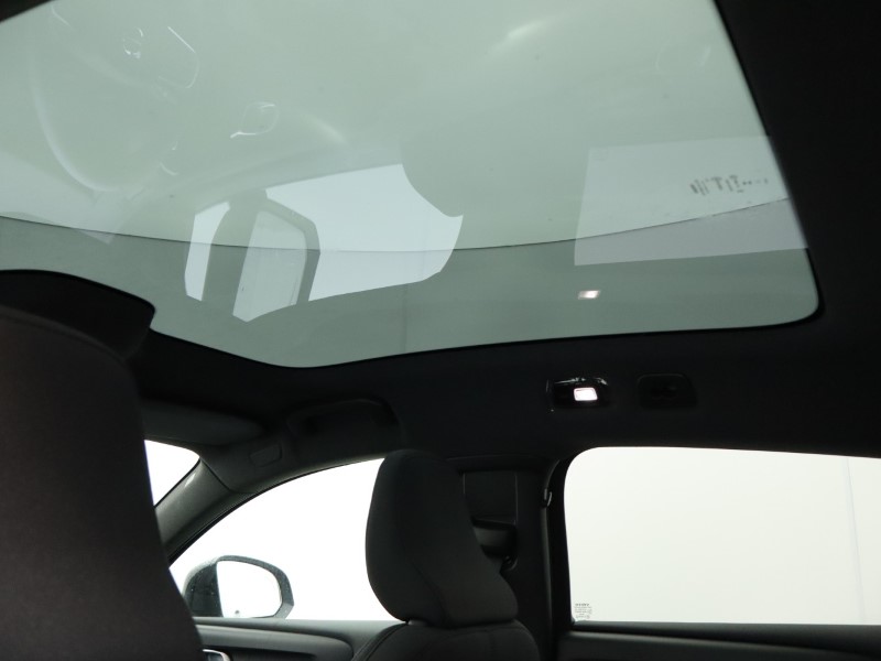 2023 (73) VOLVO C40 175kW Recharge Plus 69kWh 5dr Auto *VAT QUALIFYING* 4147371