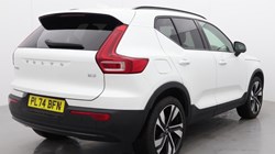 2025 (74) VOLVO XC40 2.0 B3P Ultra Dark 5dr Auto 4749637