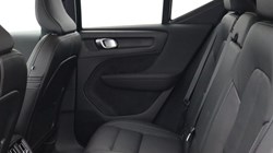 2025 (74) VOLVO XC40 2.0 B3P Ultra Dark 5dr Auto 4425312