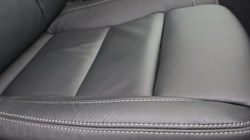 2025 (74) VOLVO XC40 2.0 B3P Ultra Dark 5dr Auto 4749652