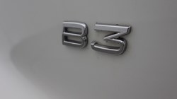 2025 (74) VOLVO XC40 2.0 B3P Ultra Dark 5dr Auto 4749685