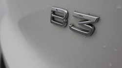 2025 (74) VOLVO XC40 2.0 B3P Ultra Dark 5dr Auto 4425358