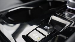 2025 (74) VOLVO XC40 2.0 B3P Ultra Dark 5dr Auto 4749674