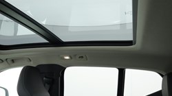 2025 (74) VOLVO XC40 2.0 B3P Ultra Dark 5dr Auto 4749641