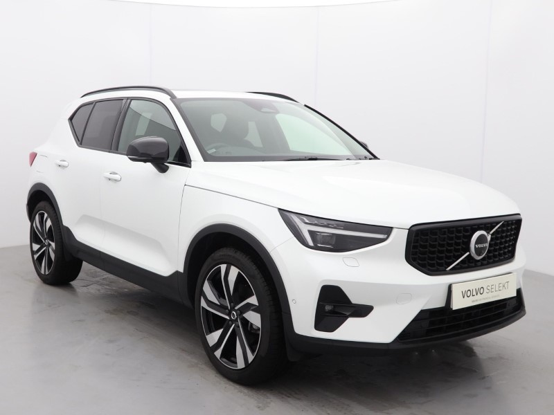 2025 (74) VOLVO XC40 2.0 B3P Ultra Dark 5dr Auto