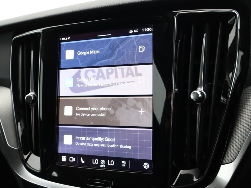 2025 (25) VOLVO V60 2.0 B4P Plus Dark 5dr Auto [7 speed] *VAT QUALIFYING* 4530825