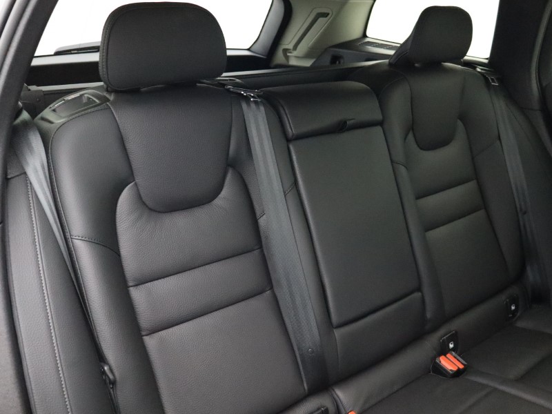 2025 (25) VOLVO V60 2.0 B4P Plus Dark 5dr Auto [7 speed] *VAT QUALIFYING* 4530818