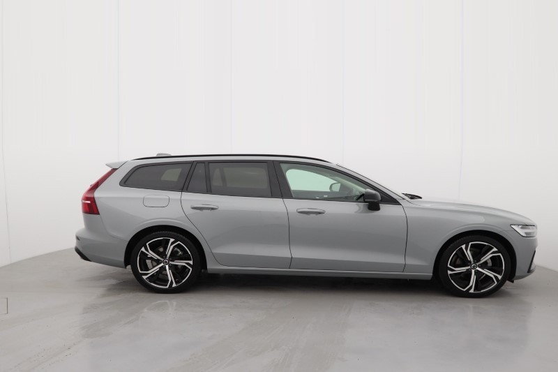 2025 (25) VOLVO V60 2.0 B4P Plus Dark 5dr Auto [7 speed] *VAT QUALIFYING* 4849769