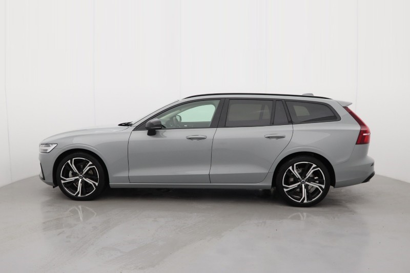 2025 (25) VOLVO V60 2.0 B4P Plus Dark 5dr Auto [7 speed] *VAT QUALIFYING* 4849768