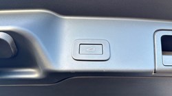 2025 (74) LAND ROVER RANGE ROVER EVOQUE 2.0 D200 Dynamic SE 5dr Auto 4831666