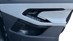 2025 (74) LAND ROVER RANGE ROVER EVOQUE 2.0 D200 Dynamic SE 5dr Auto 4831648