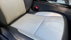 2025 (74) LAND ROVER RANGE ROVER EVOQUE 2.0 D200 Dynamic SE 5dr Auto 4831651