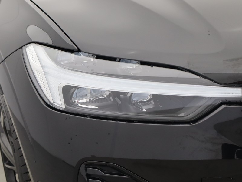 2025 (25) VOLVO XC60 2.0 B5P Plus Black Edition 5dr AWD Geartronic *VAT QUALIFYING* 5428112