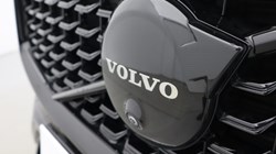 2025 (25) VOLVO XC60 2.0 B5P Plus Black Edition 5dr AWD Geartronic *VAT QUALIFYING* 5428115