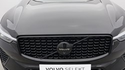 2025 (25) VOLVO XC60 2.0 B5P Plus Black Edition 5dr AWD Geartronic *VAT QUALIFYING* 5428116