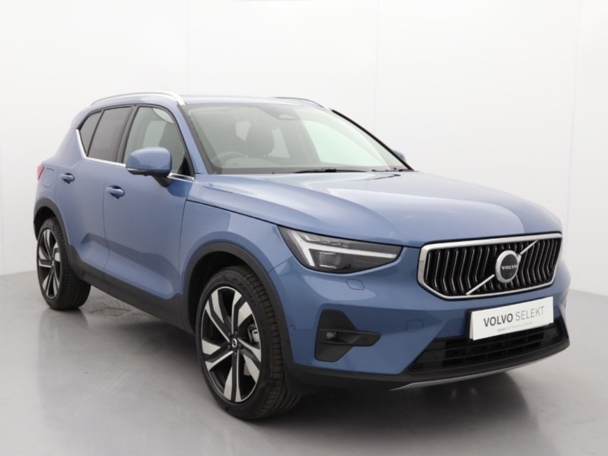 2025 (25) VOLVO XC40 2.0 B3P Ultra Dark 5dr Auto