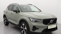 2024 (24) VOLVO XC40 2.0 B3P Plus Dark 5dr Auto *VAT QUALIYING* 4414376