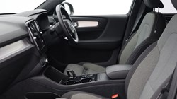 2024 (24) VOLVO XC40 2.0 B3P Plus Dark 5dr Auto *VAT QUALIYING* 4414382