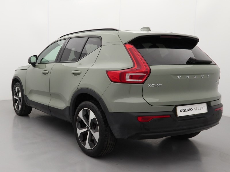 2024 (24) VOLVO XC40 2.0 B3P Plus Dark 5dr Auto *VAT QUALIYING* 4414380