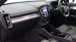 2024 (24) VOLVO XC40 2.0 B3P Plus Dark 5dr Auto *VAT QUALIYING* 4414396