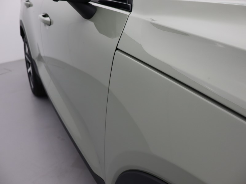 2024 (24) VOLVO XC40 2.0 B3P Plus Dark 5dr Auto *VAT QUALIYING* 4414421