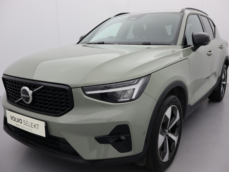 2024 (24) VOLVO XC40 2.0 B3P Plus Dark 5dr Auto *VAT QUALIYING* 4414420