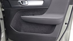 2024 (24) VOLVO XC40 2.0 B3P Plus Dark 5dr Auto *VAT QUALIYING* 4414385