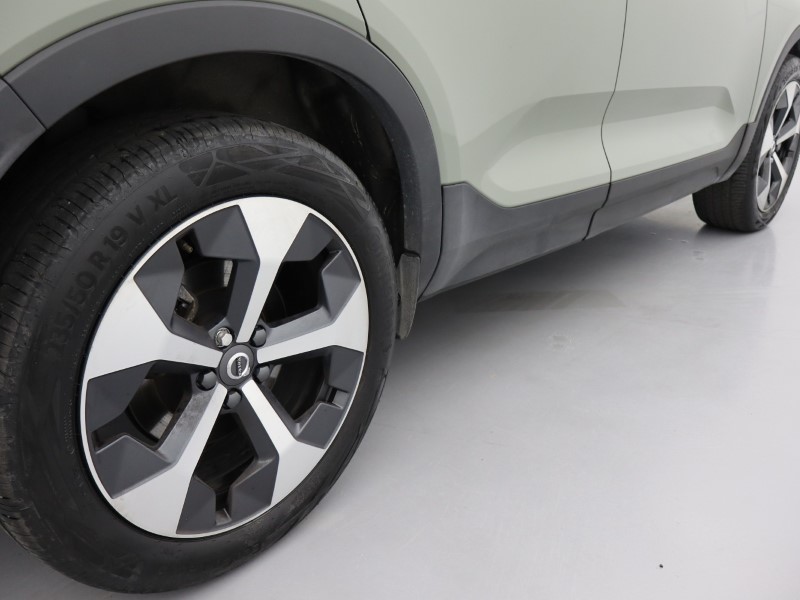 2024 (24) VOLVO XC40 2.0 B3P Plus Dark 5dr Auto *VAT QUALIYING* 4414429