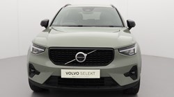 2024 (24) VOLVO XC40 2.0 B3P Plus Dark 5dr Auto *VAT QUALIYING* 4414375
