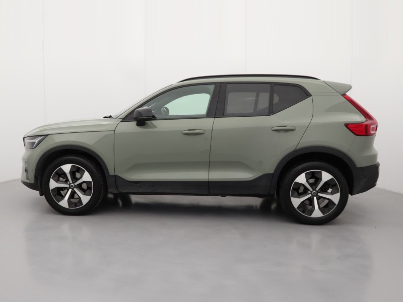 2024 (24) VOLVO XC40 2.0 B3P Plus Dark 5dr Auto *VAT QUALIYING* 4414378