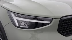 2024 (24) VOLVO XC40 2.0 B3P Plus Dark 5dr Auto *VAT QUALIYING* 4414416