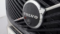 2025 (25) VOLVO XC90 2.0 B5P Plus Dark 5dr AWD Geartronic *VAT QUALIFYING* 4319936