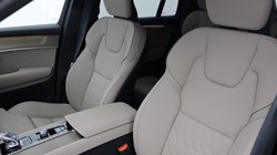 2025 (25) VOLVO XC90 2.0 B5P Plus Dark 5dr AWD Geartronic *VAT QUALIFYING* 4319908