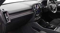 2025 (25) VOLVO XC40 2.0 B4P Ultra Black Edition 5dr Auto 4649344