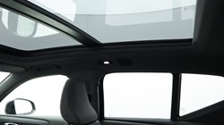 2025 (25) VOLVO XC40 2.0 B4P Ultra Black Edition 5dr Auto 4856789