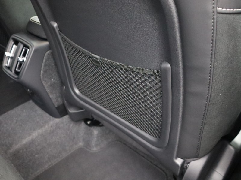 2025 (25) VOLVO XC40 2.0 B4P Ultra Black Edition 5dr Auto 4649347