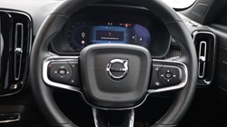 2025 (25) VOLVO XC40 2.0 B4P Ultra Black Edition 5dr Auto 4649352