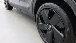 2025 (25) VOLVO XC40 2.0 B4P Ultra Black Edition 5dr Auto 4649331