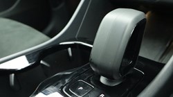 2025 (25) VOLVO XC40 2.0 B4P Ultra Black Edition 5dr Auto 4649365