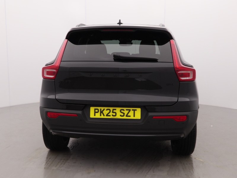 2025 (25) VOLVO XC40 2.0 B4P Ultra Black Edition 5dr Auto 4856775