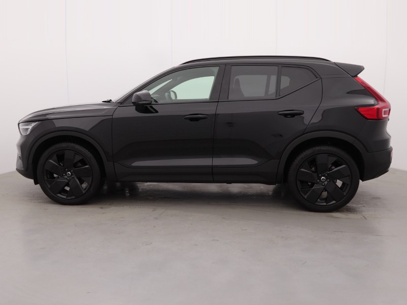 2025 (25) VOLVO XC40 2.0 B4P Ultra Black Edition 5dr Auto 4856776