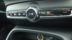 2025 (25) VOLVO XC40 2.0 B4P Ultra Black Edition 5dr Auto 4649363