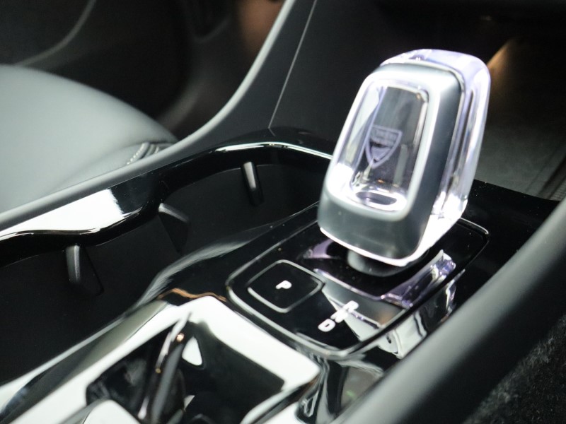 2025 (25) VOLVO XC40 2.0 B3P Ultra Bright 5dr Auto 4748724