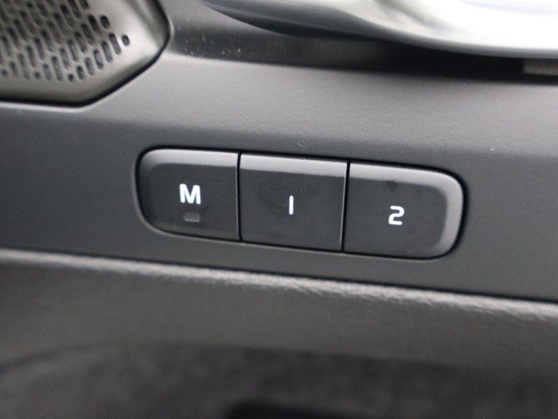 2025 (25) VOLVO XC40 2.0 B3P Ultra Bright 5dr Auto 4748694