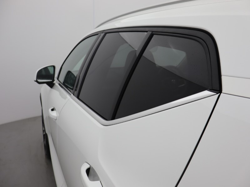 2025 (25) VOLVO XC40 2.0 B3P Ultra Bright 5dr Auto 4748741