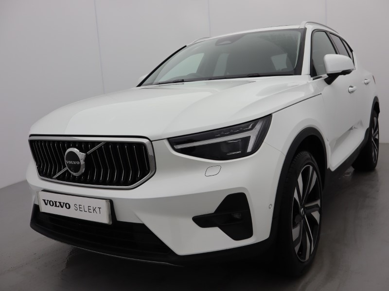 2025 (25) VOLVO XC40 2.0 B3P Ultra Bright 5dr Auto 4748731