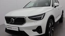 2025 (25) VOLVO XC40 2.0 B3P Ultra Bright 5dr Auto 4748731