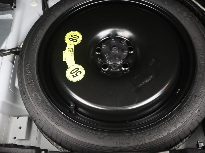 2025 (25) VOLVO XC40 2.0 B3P Ultra Bright 5dr Auto 4748739